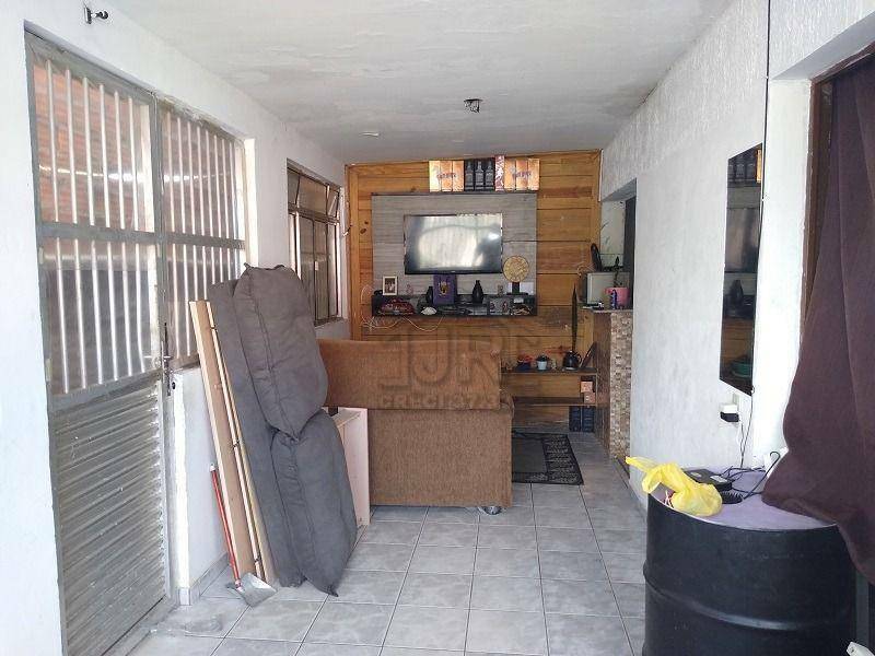 Casa à venda com 2 quartos, 125m² - Foto 3