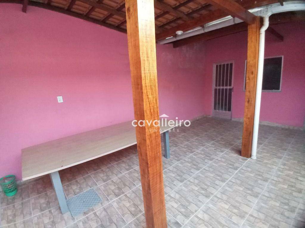 Casa à venda com 4 quartos, 80m² - Foto 11