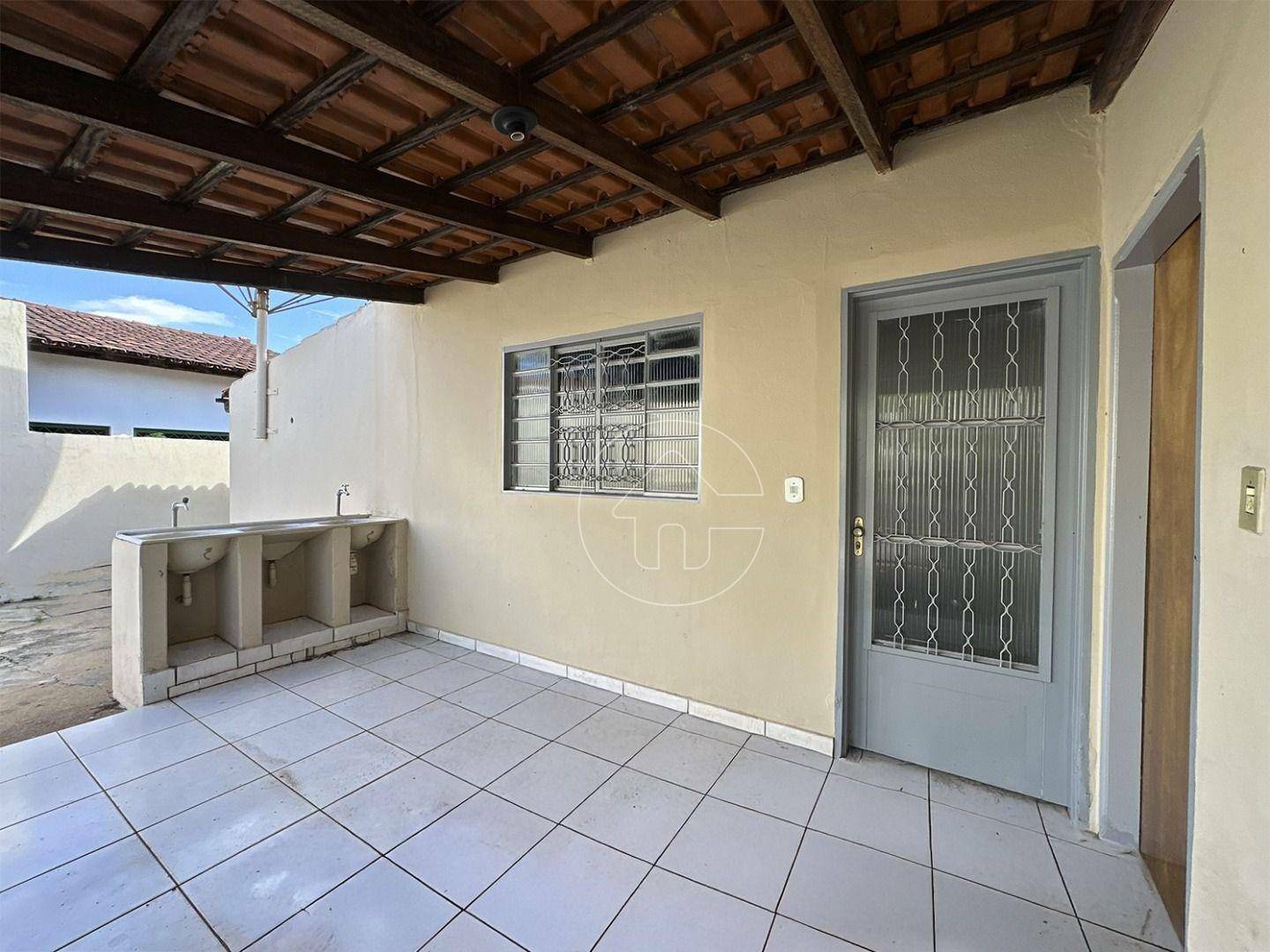 Casa para alugar com 3 quartos, 121m² - Foto 12