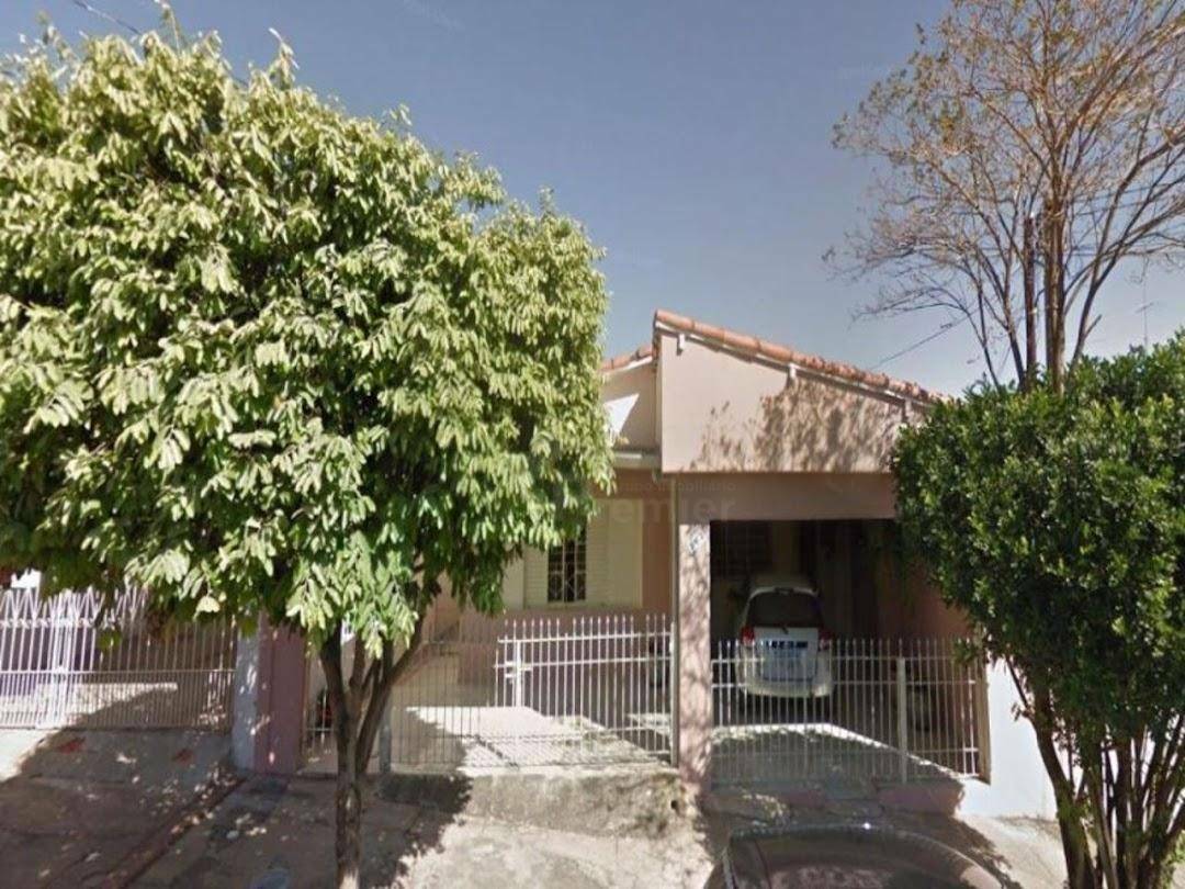 Casa à venda com 3 quartos, 220m² - Foto 2