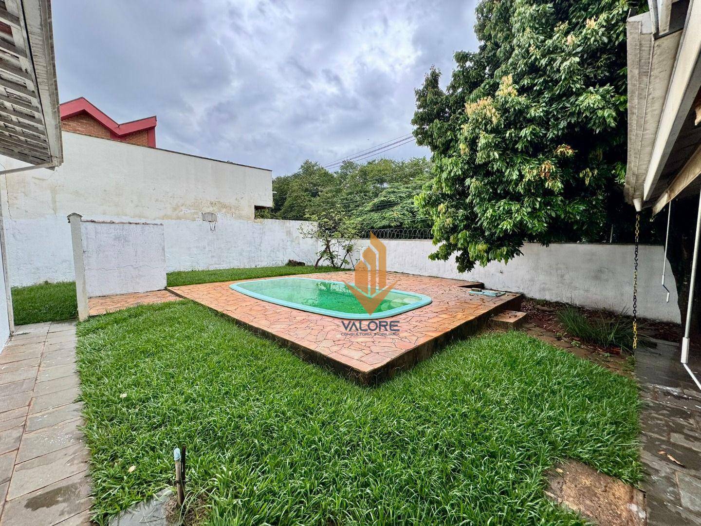 Casa à venda com 4 quartos, 300m² - Foto 50