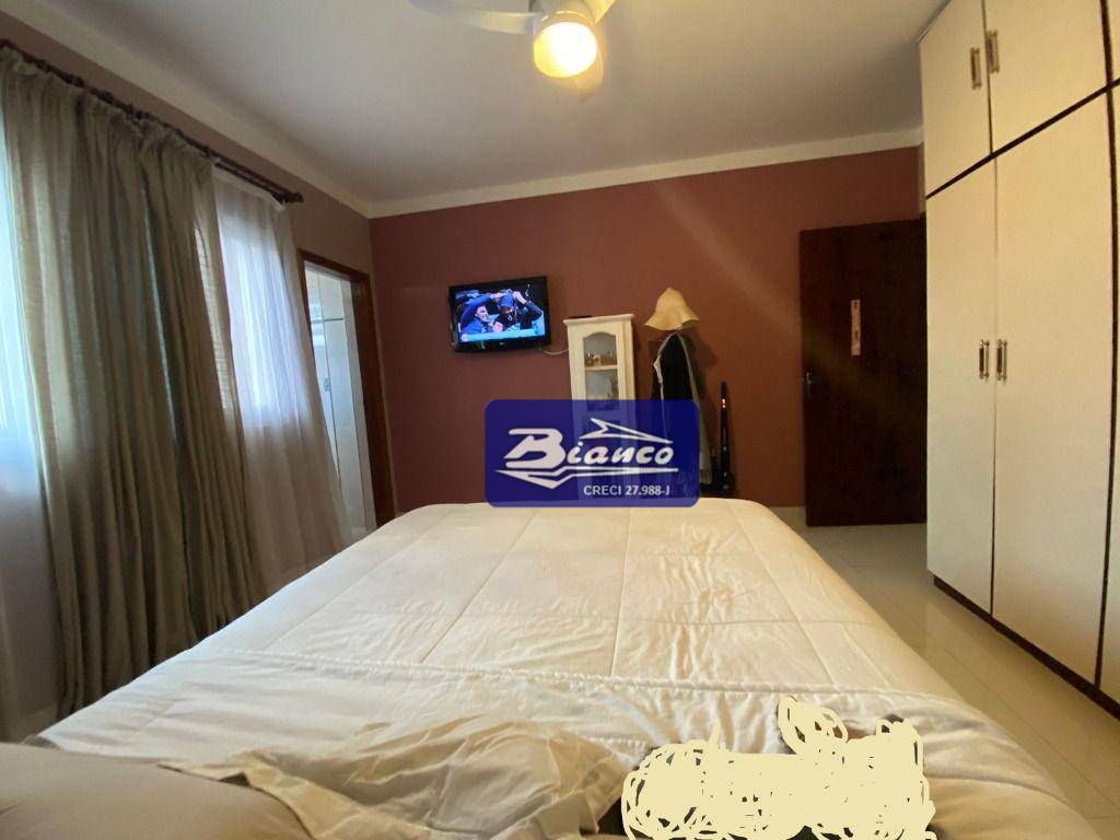 Sobrado à venda com 3 quartos, 218m² - Foto 24