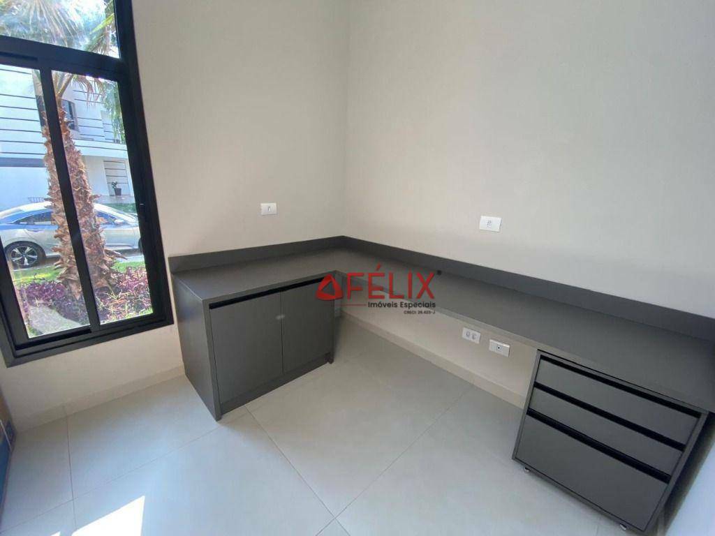 Casa de Condomínio para alugar com 3 quartos, 220m² - Foto 30