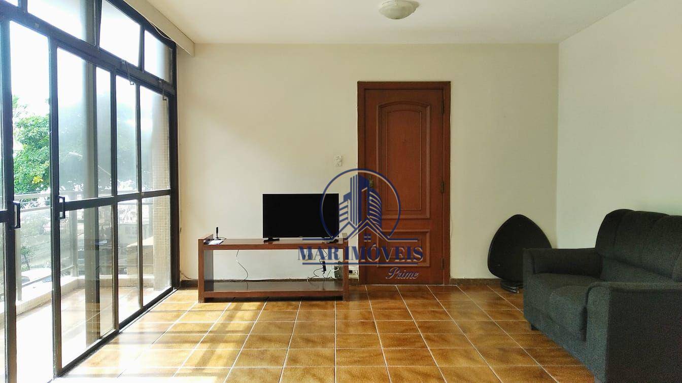 Apartamento à venda com 3 quartos, 200m² - Foto 2