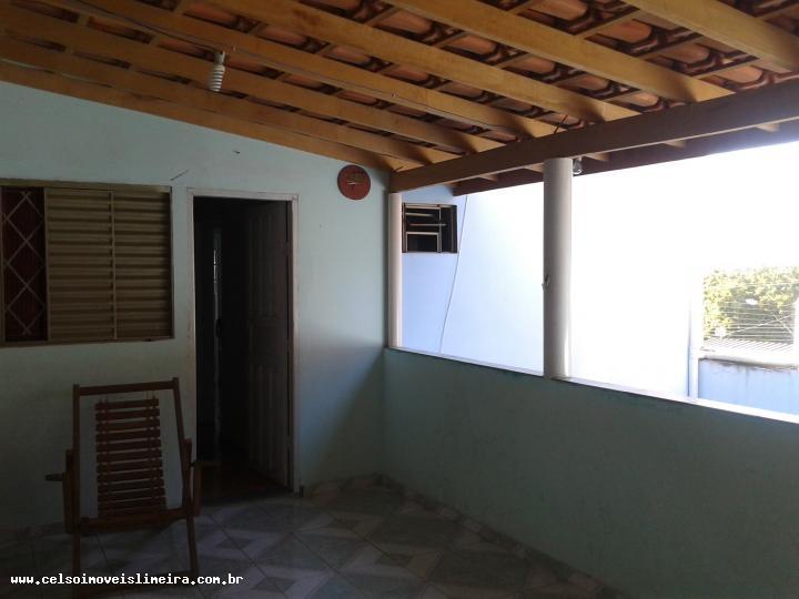 Casa à venda com 5 quartos, 140m² - Foto 26