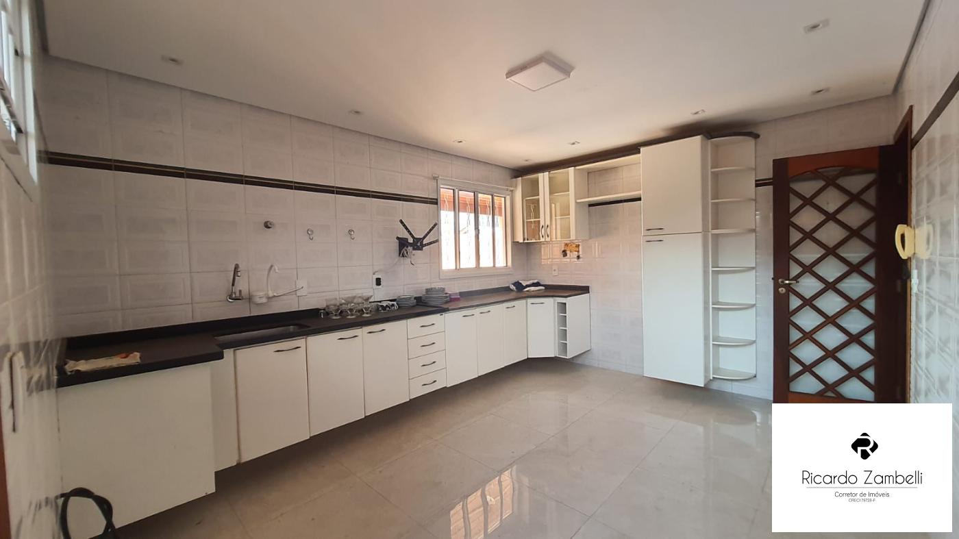 Casa à venda com 3 quartos, 300m² - Foto 6