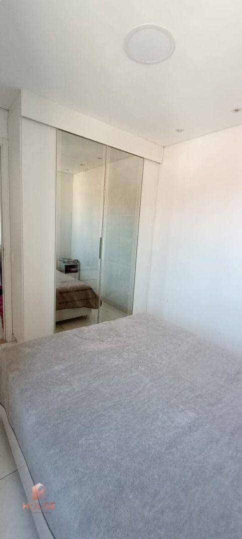 Apartamento à venda com 2 quartos, 47m² - Foto 2