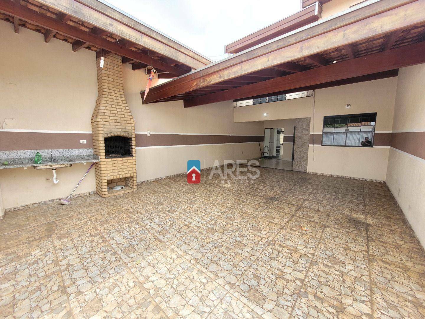 Casa à venda com 3 quartos, 180m² - Foto 14