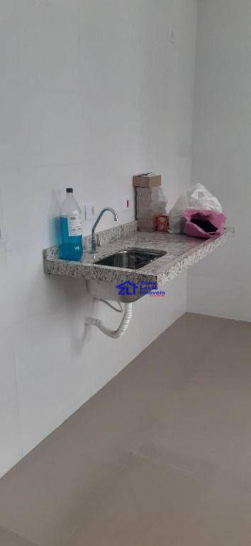 Apartamento à venda com 2 quartos, 36m² - Foto 21