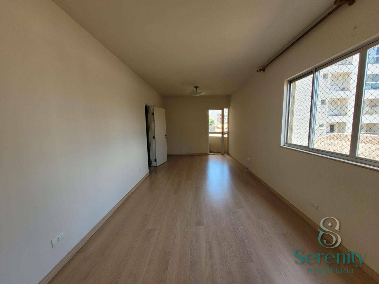 Apartamento para alugar com 3 quartos, 90m² - Foto 2