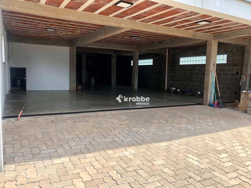 Casa à venda com 3 quartos, 340m² - Foto 17