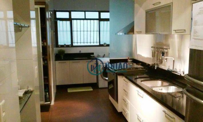 Apartamento à venda com 3 quartos, 130m² - Foto 25