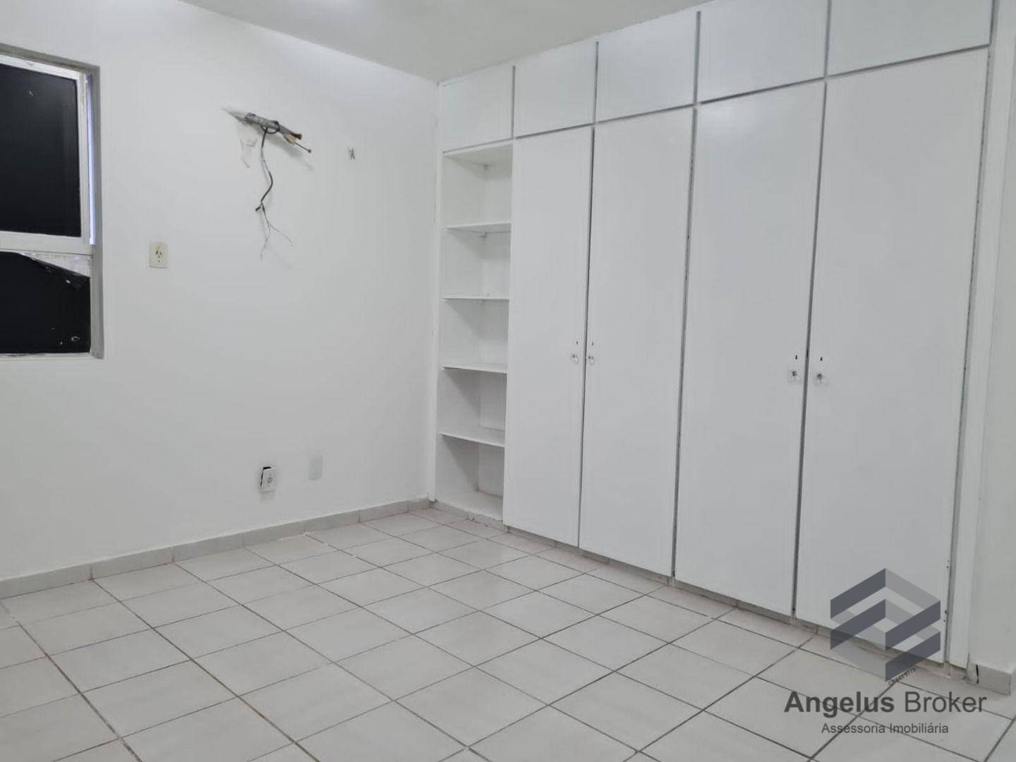 Apartamento à venda com 3 quartos, 180m² - Foto 11