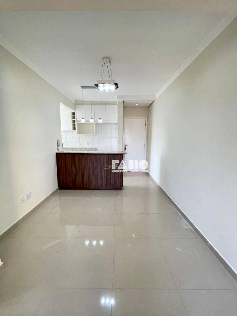 Apartamento à venda com 2 quartos, 62m² - Foto 7