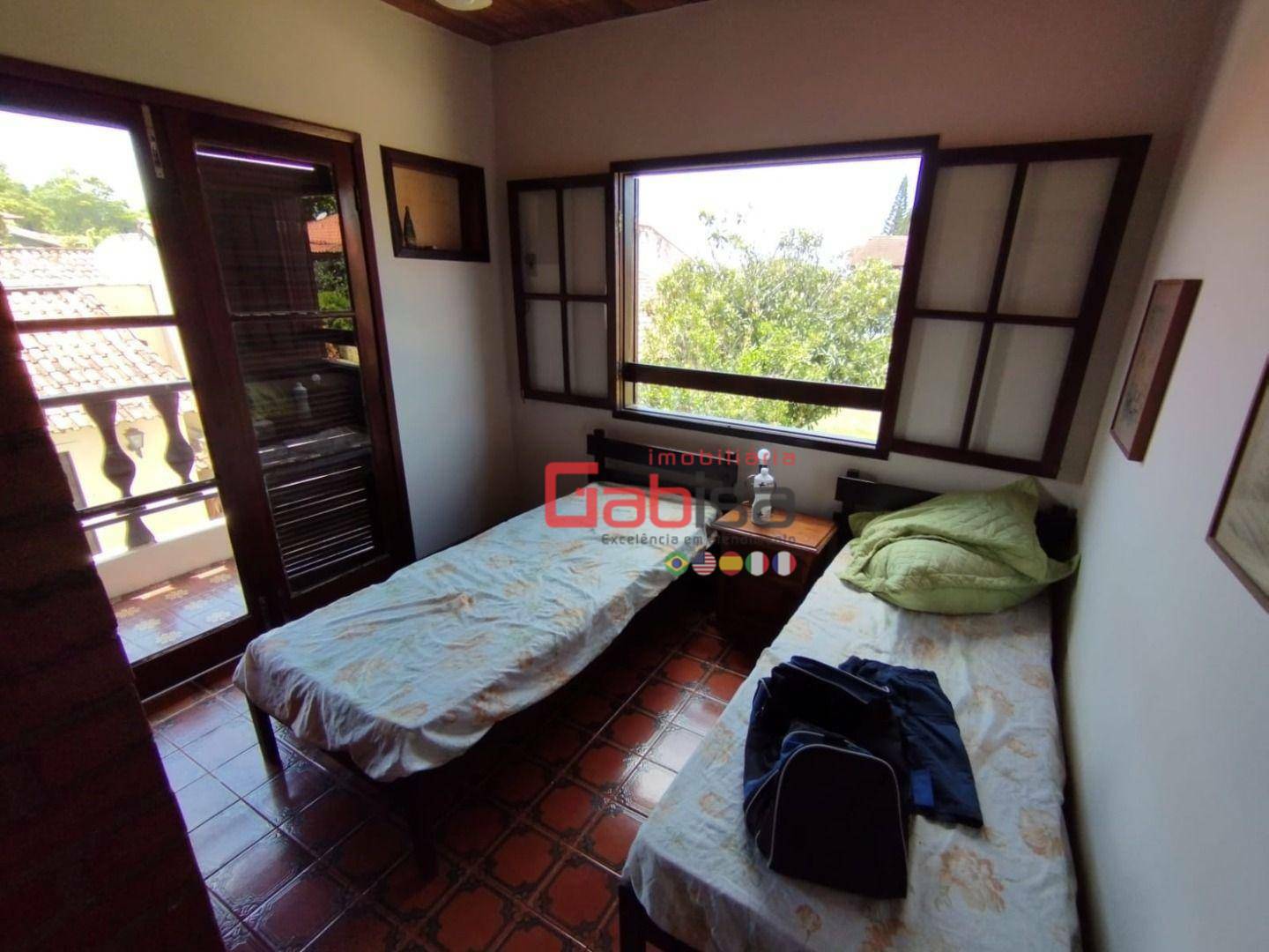 Casa à venda com 4 quartos, 180m² - Foto 18