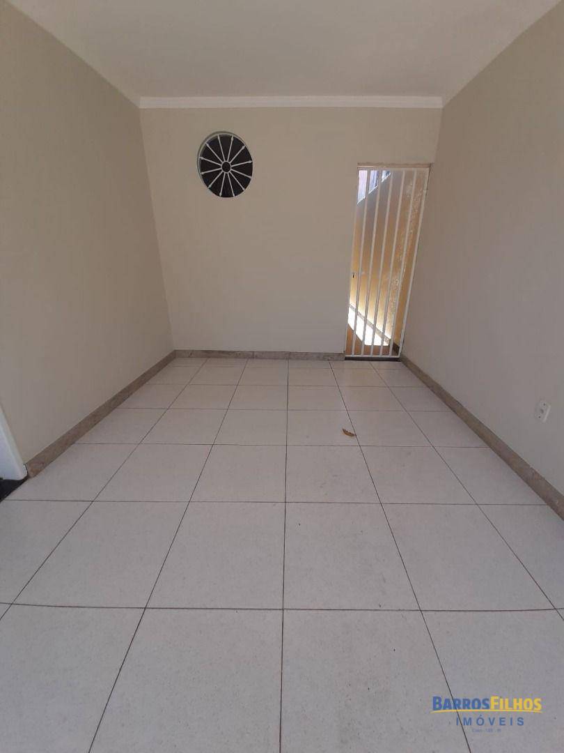 Casa para alugar com 3 quartos, 109M2 - Foto 6