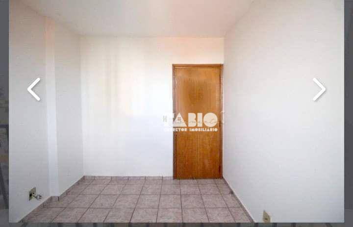 Apartamento à venda com 2 quartos, 78m² - Foto 4