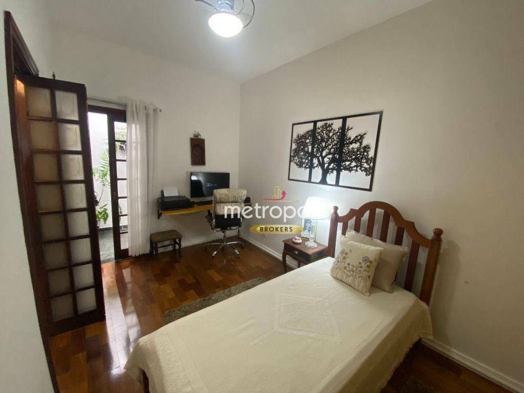 Casa à venda com 3 quartos, 200m² - Foto 11