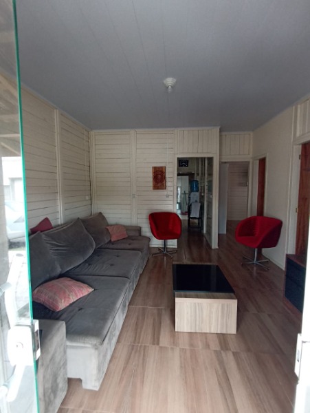 Casa à venda com 2 quartos, 200m² - Foto 7