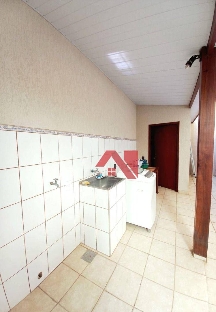 Casa à venda com 3 quartos, 170m² - Foto 16