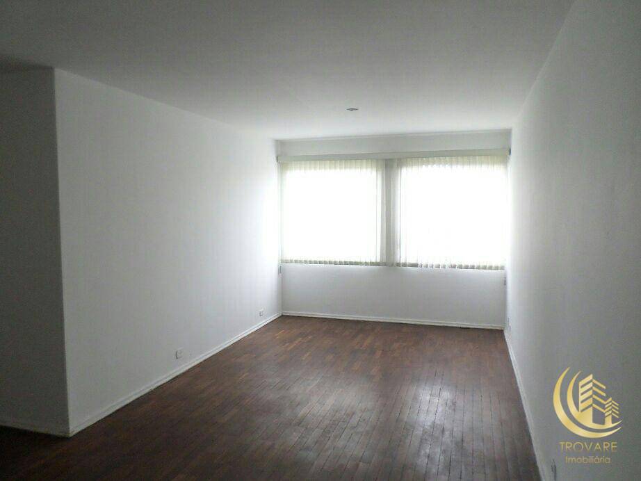 Apartamento à venda com 3 quartos, 146m² - Foto 2