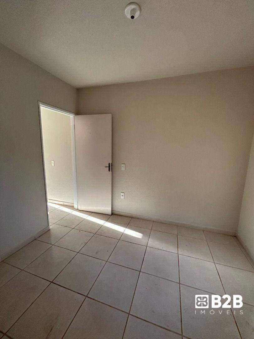 Casa à venda com 2 quartos, 45m² - Foto 10