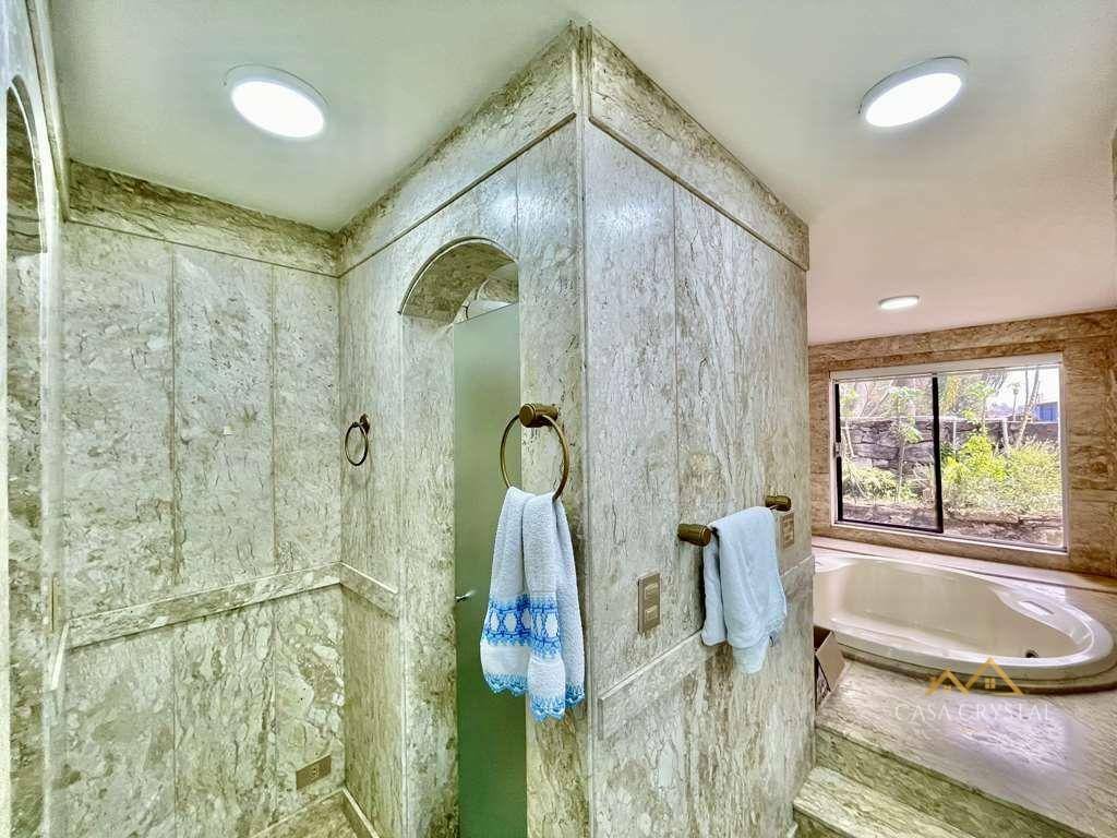 Casa de Condomínio à venda com 4 quartos, 548m² - Foto 46