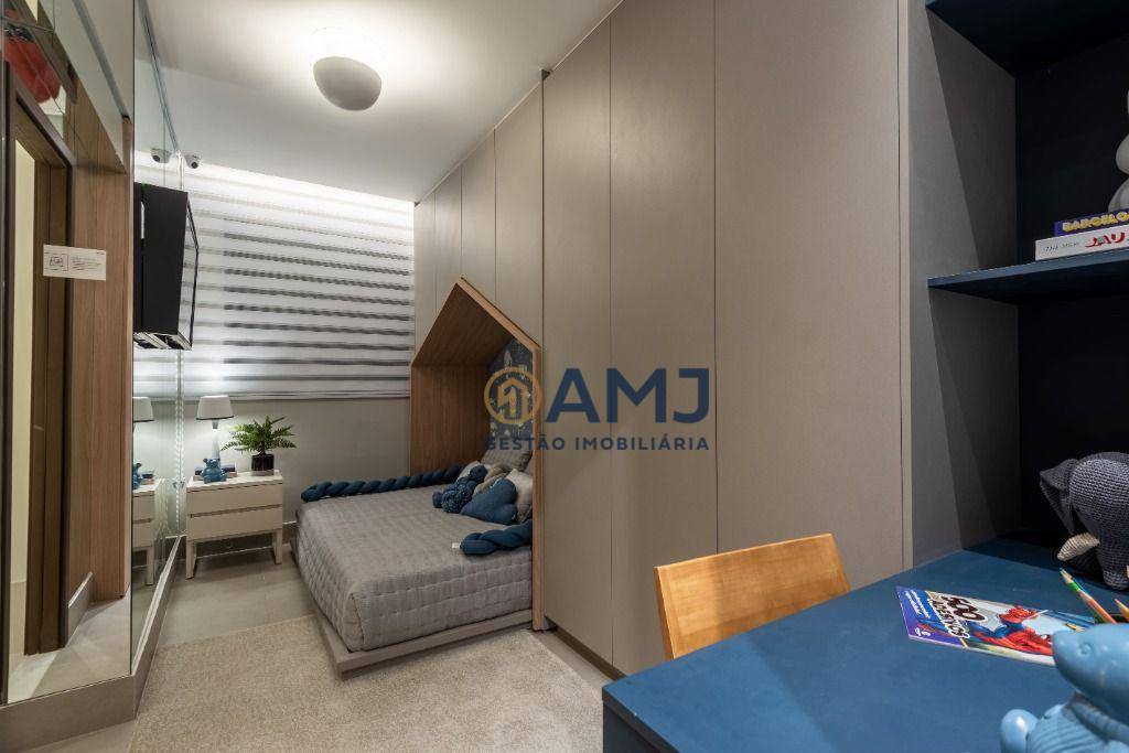 Apartamento à venda com 3 quartos, 145m² - Foto 17