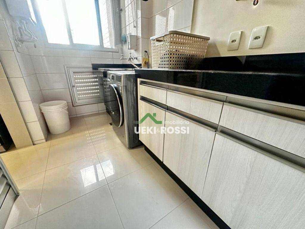 Apartamento para alugar com 3 quartos, 161m² - Foto 12