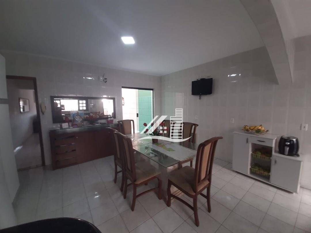 Sobrado à venda com 3 quartos, 231m² - Foto 11