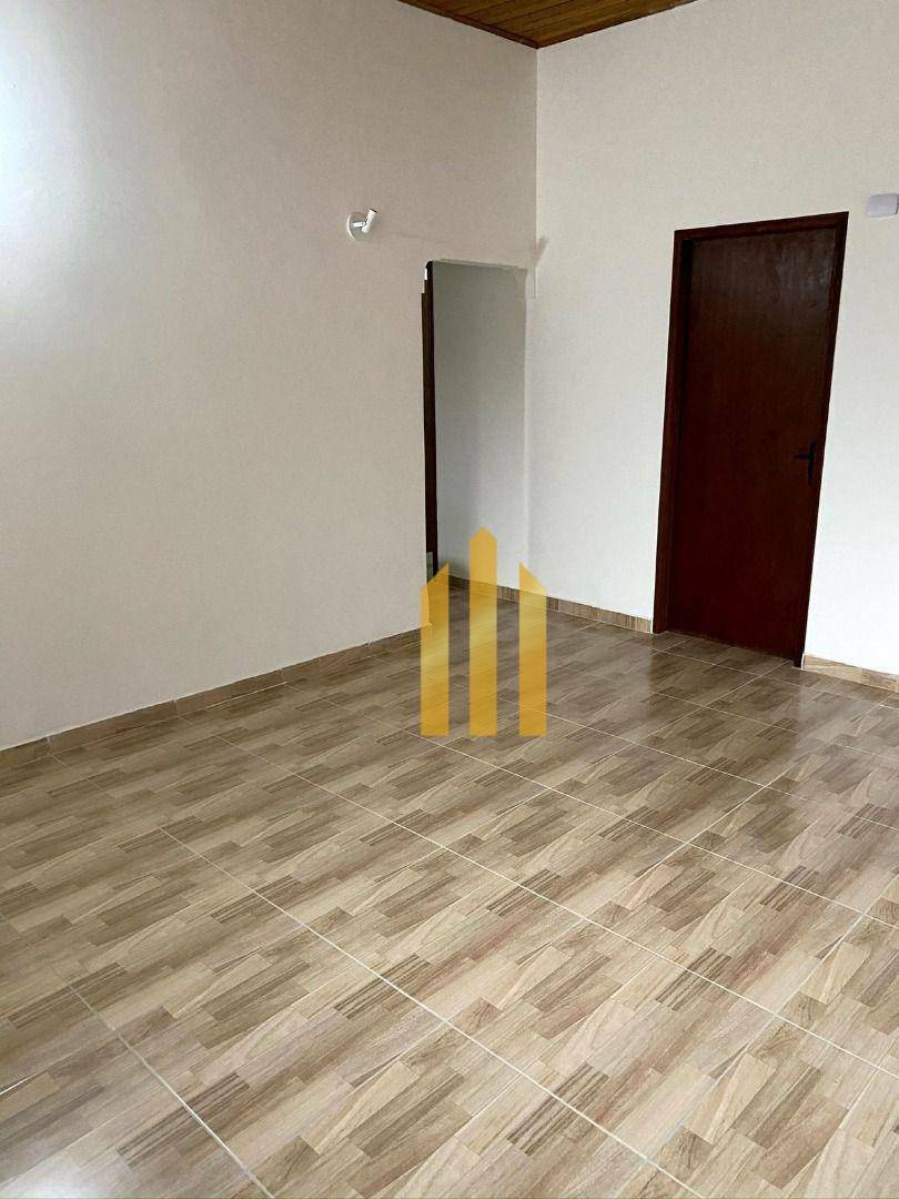 Casa para alugar com 3 quartos, 240m² - Foto 8