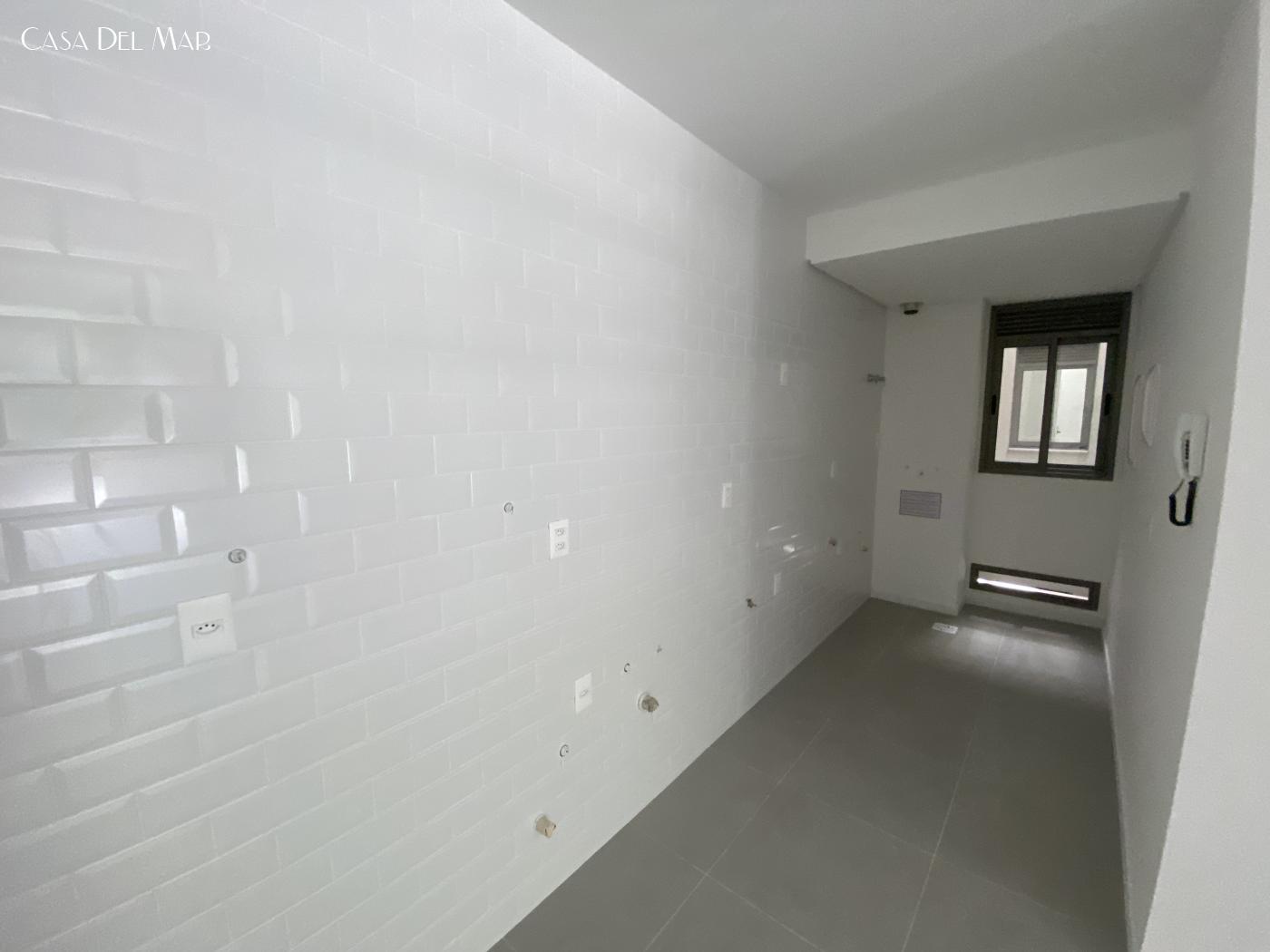 Apartamento à venda com 2 quartos, 70m² - Foto 14