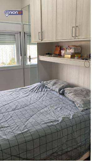 Apartamento à venda com 2 quartos, 64m² - Foto 4