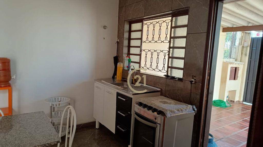 Casa à venda com 2 quartos, 81m² - Foto 8