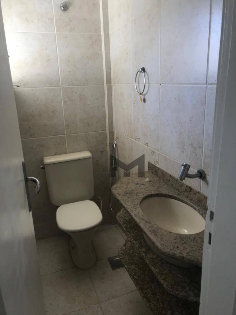 Cobertura à venda com 3 quartos, 200m² - Foto 9