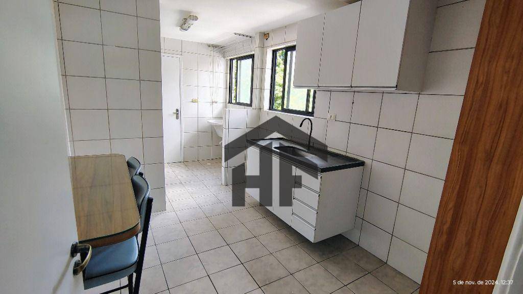 Apartamento para alugar com 3 quartos, 96m² - Foto 16