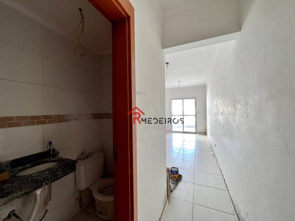 Apartamento à venda com 2 quartos, 75m² - Foto 3