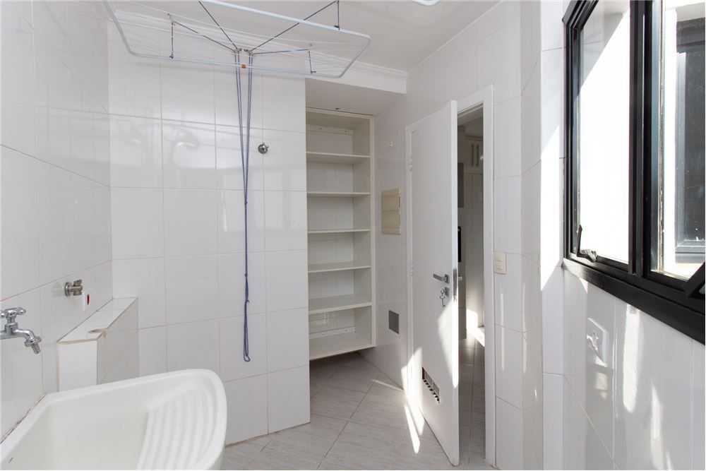 Apartamento à venda com 3 quartos, 96m² - Foto 7