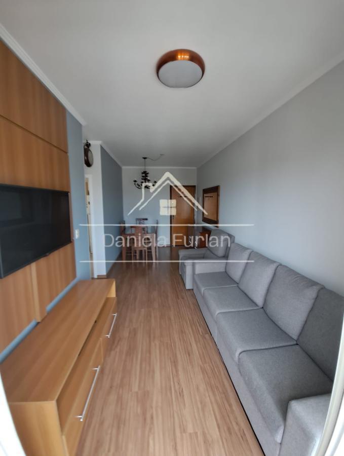 Apartamento à venda com 2 quartos, 62m² - Foto 2