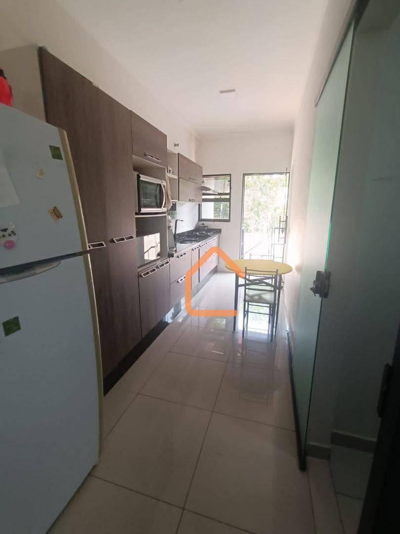 Casa à venda com 3 quartos, 240m² - Foto 6