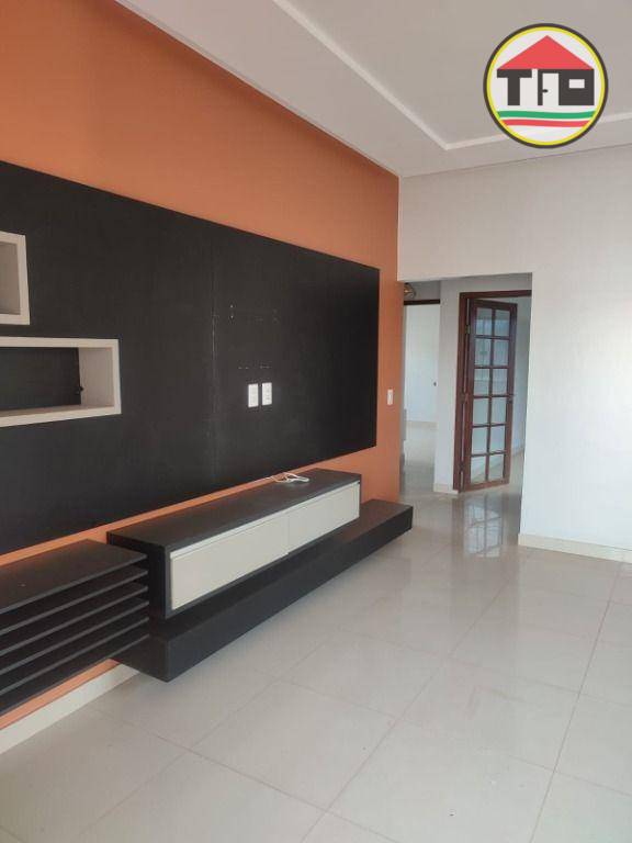 Casa à venda com 3 quartos, 200m² - Foto 4