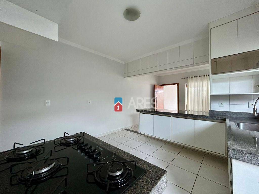 Casa à venda com 3 quartos, 120m² - Foto 9