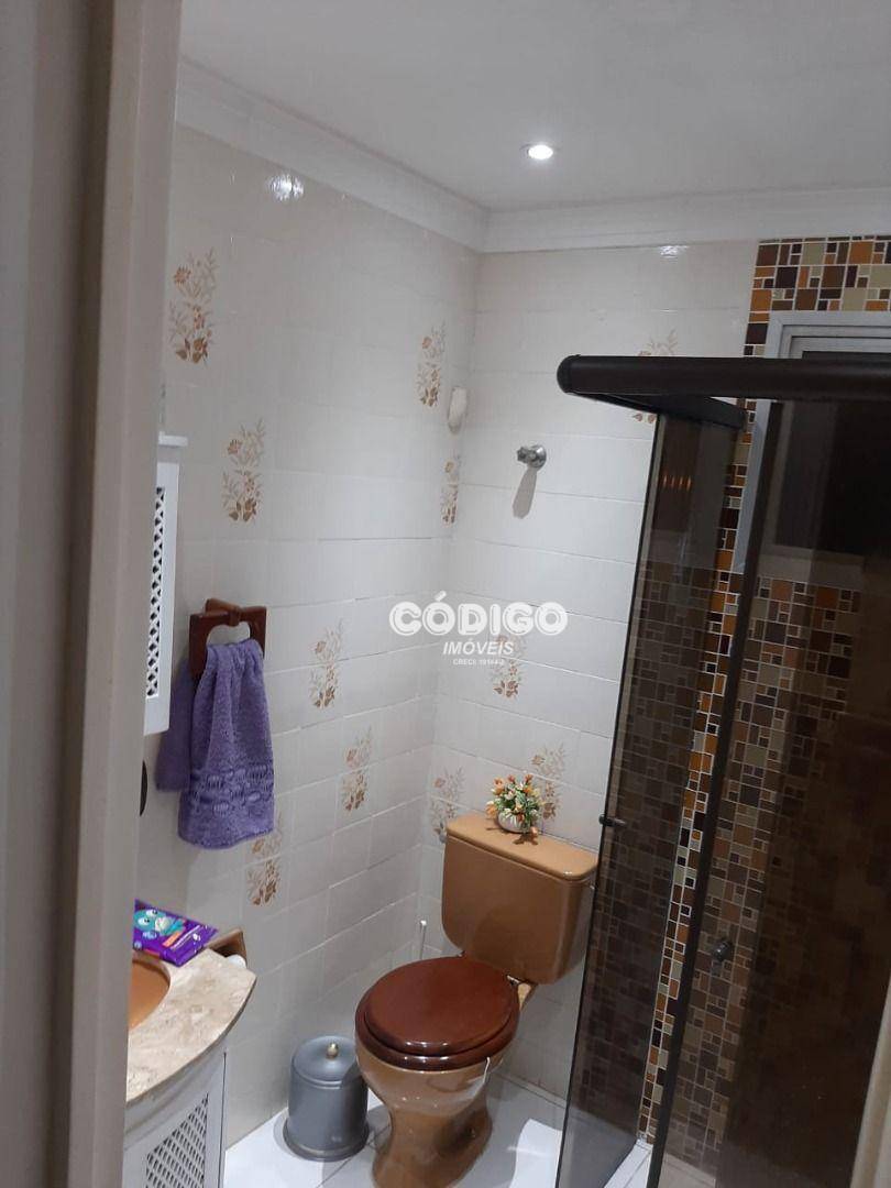 Apartamento à venda com 2 quartos, 61m² - Foto 12