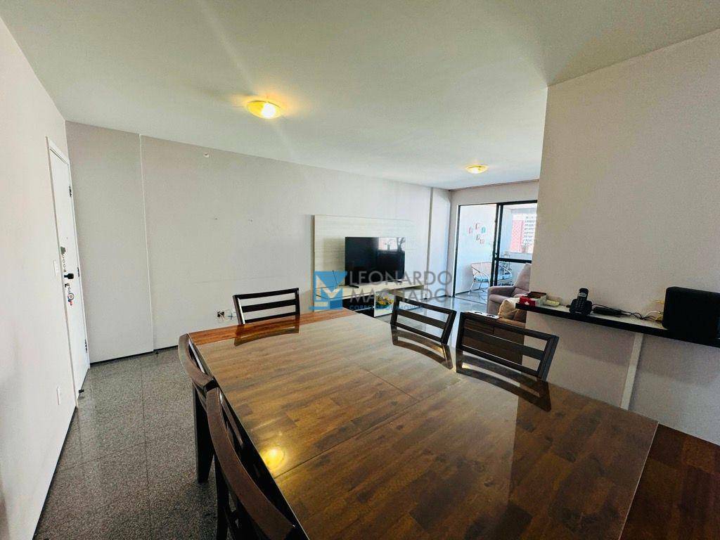 Apartamento à venda com 4 quartos, 140m² - Foto 3