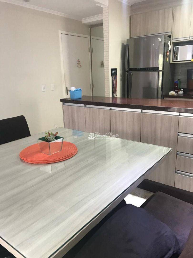 Apartamento à venda com 3 quartos, 77m² - Foto 4