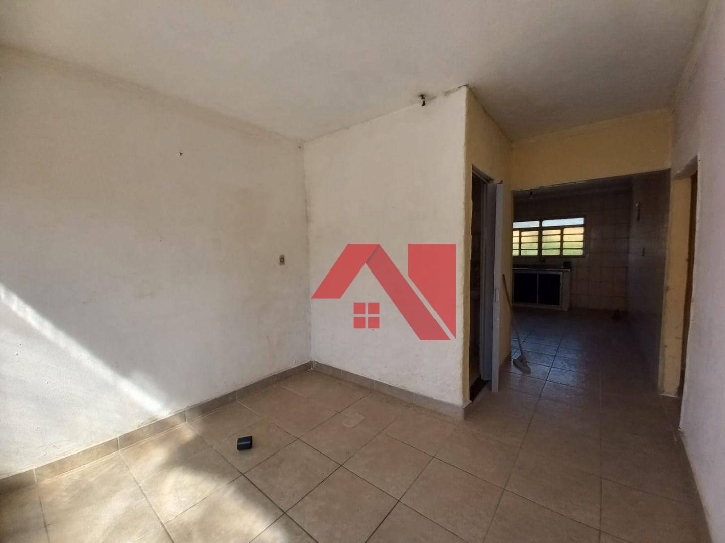 Casa à venda com 2 quartos, 80m² - Foto 9