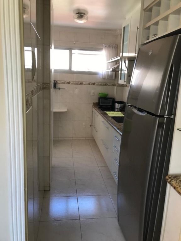 Apartamento à venda com 3 quartos, 165m² - Foto 4