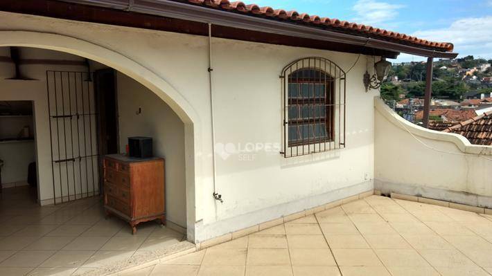 Casa à venda com 4 quartos, 360m² - Foto 13