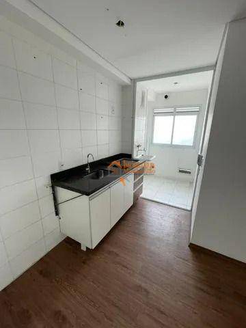 Apartamento à venda com 3 quartos, 75m² - Foto 3