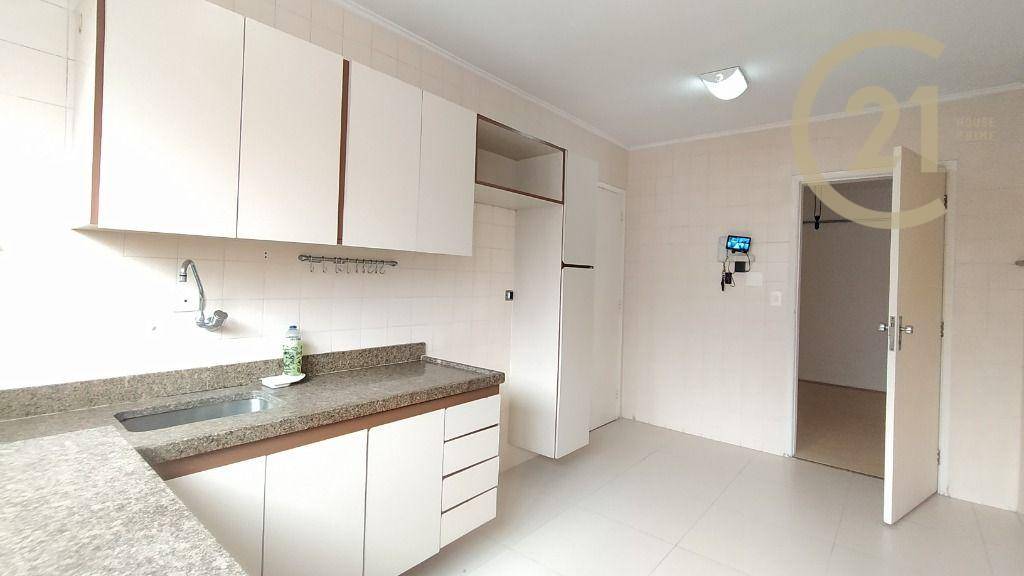 Apartamento para alugar com 3 quartos, 130m² - Foto 41